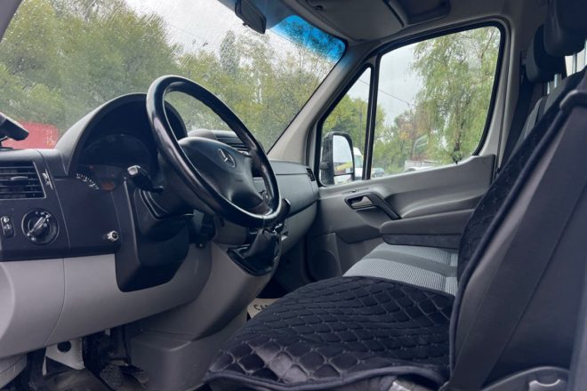 Mercedes Sprinter Delfin Frigider