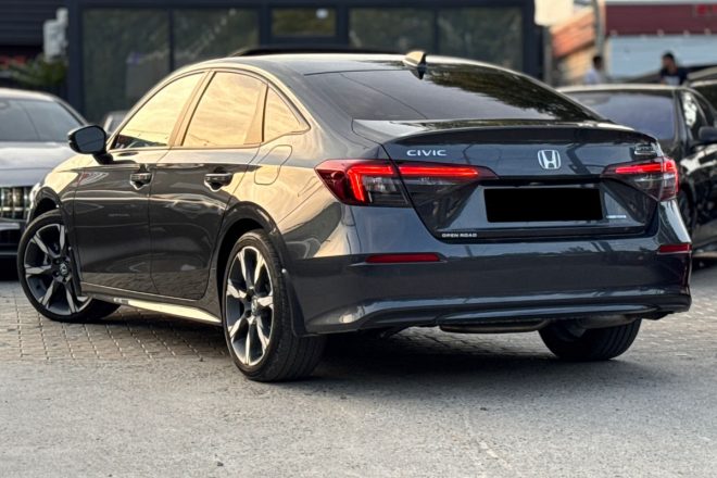 Honda Civic Touring
