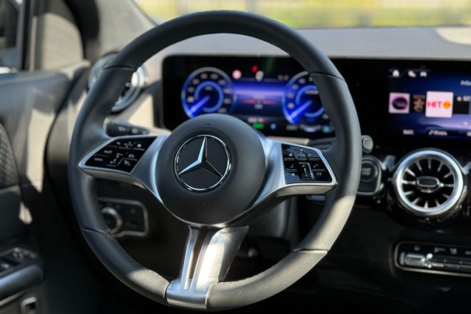 Mercedes Benz EQA300 4 Matic