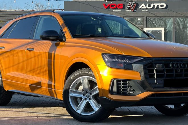 Audi Q8 Premium +
