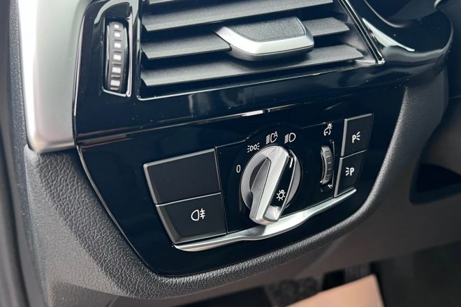 BMW 530e 2021