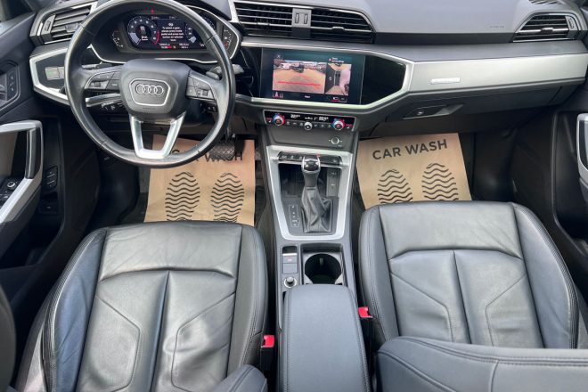 Audi Q3 2022 2.0tfsi