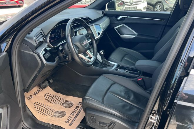 Audi Q3 2022 2.0tfsi