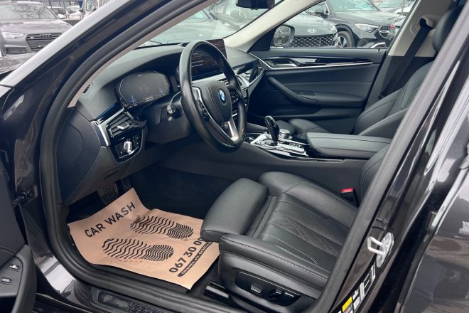 BMW 530e 2021