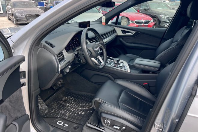Audi Q7 E-tron 2017