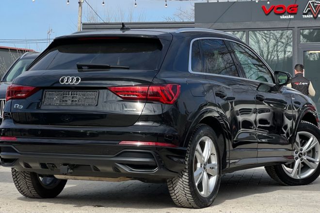 Audi Q3 2022 2.0tfsi