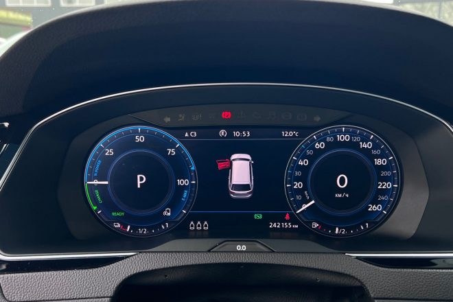 Volkswagen Passat GTE 2016