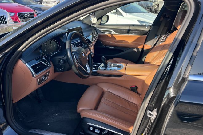 BMW 740Le 2016