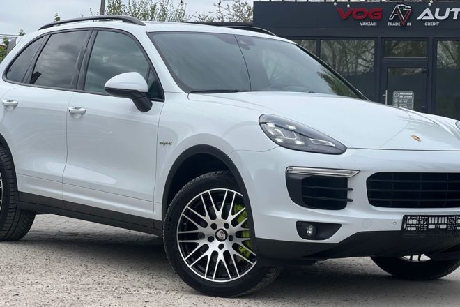 Porsche Cayenne Plug-in 2016