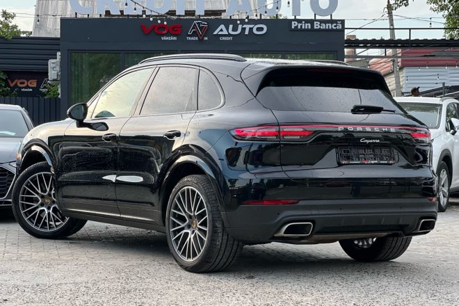 Porsche Cayenne 2021