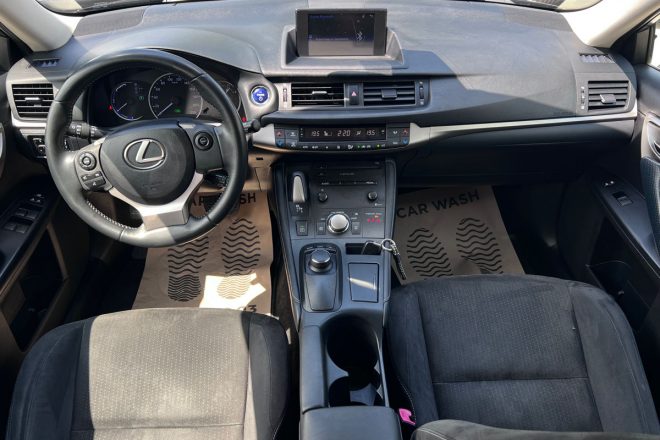 Lexus CT200h 2014