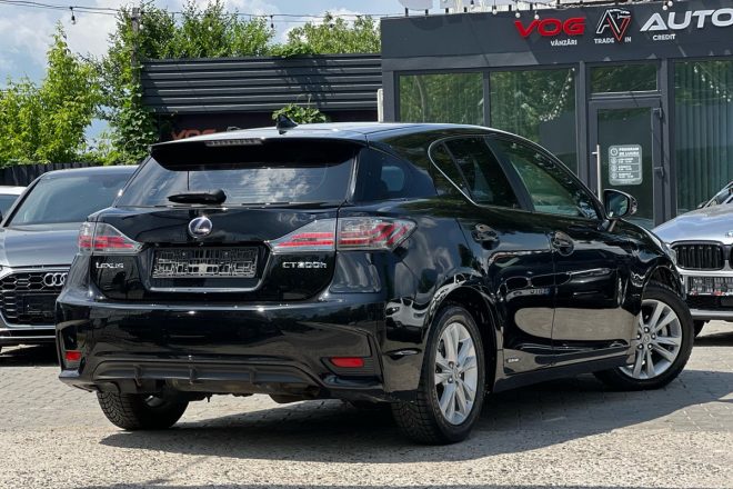 Lexus CT200h 2014