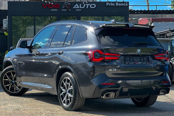 BMW X3 30e Plug-in 2021
