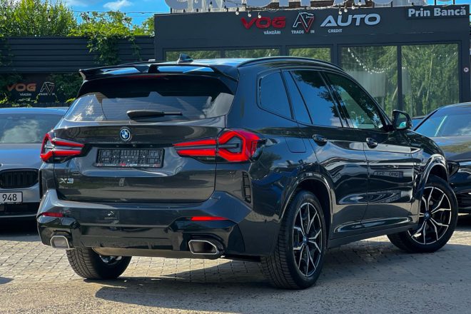 BMW X3 30e Plug-in 2021