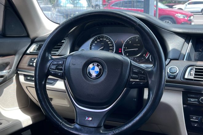 BMW 730d 2012
