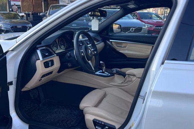 BMW 330e M-pack 2016