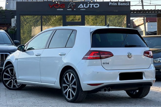 Volkswagen Golf GTE 2014