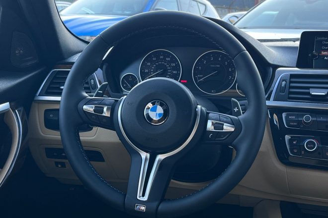 BMW 330e M-pack 2016