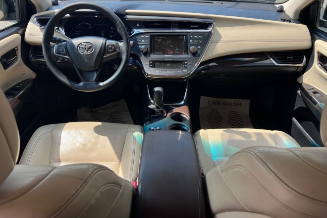 Toyota Avalon Hybrid 2013