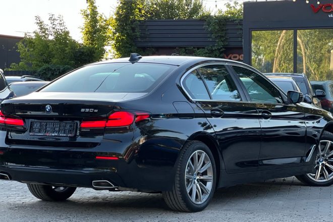BMW 530e 2022