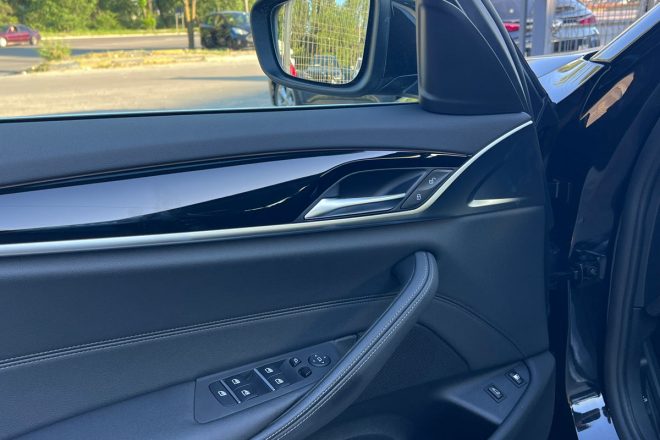 BMW 530e 2022