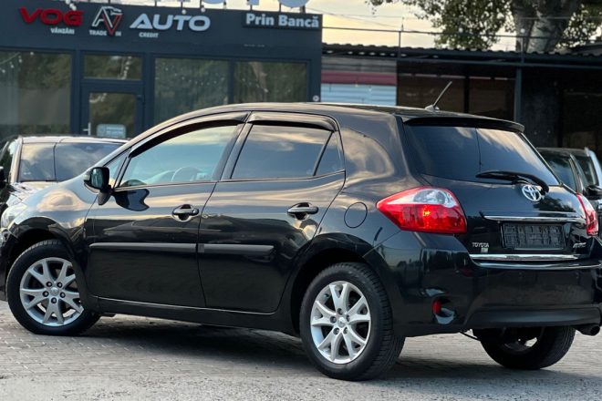 Toyota Auris 1.4 D4-D 2011